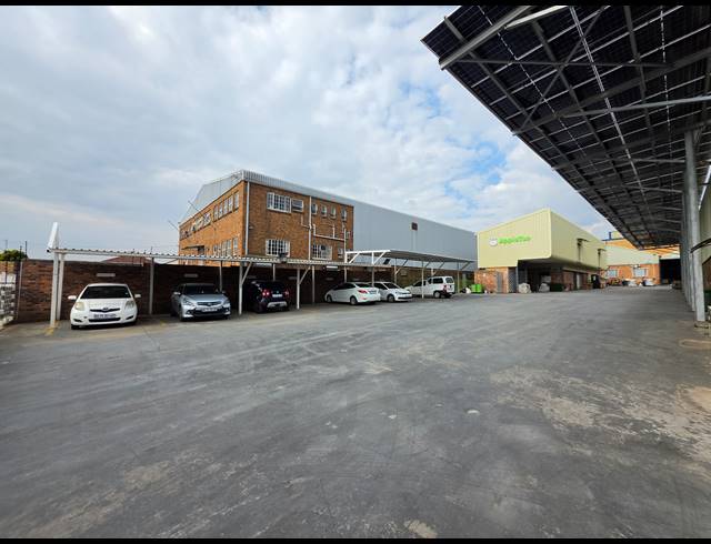3,600M² FACTORY FOR SALE IN ANDERBOLT